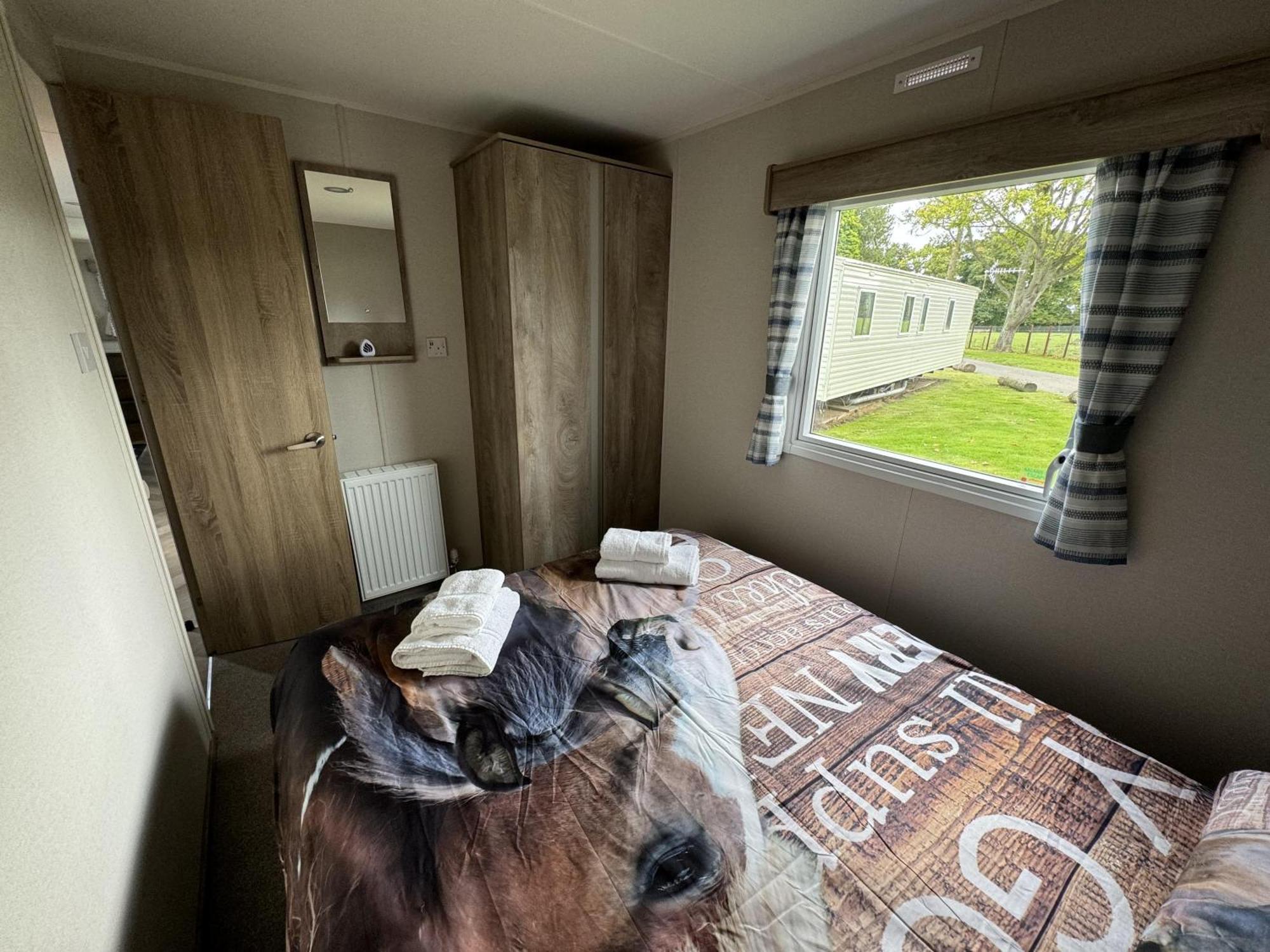 Pony Gate Caravan On Haggerstone Castle West Lawn Berwick Upon Tweed Εξωτερικό φωτογραφία