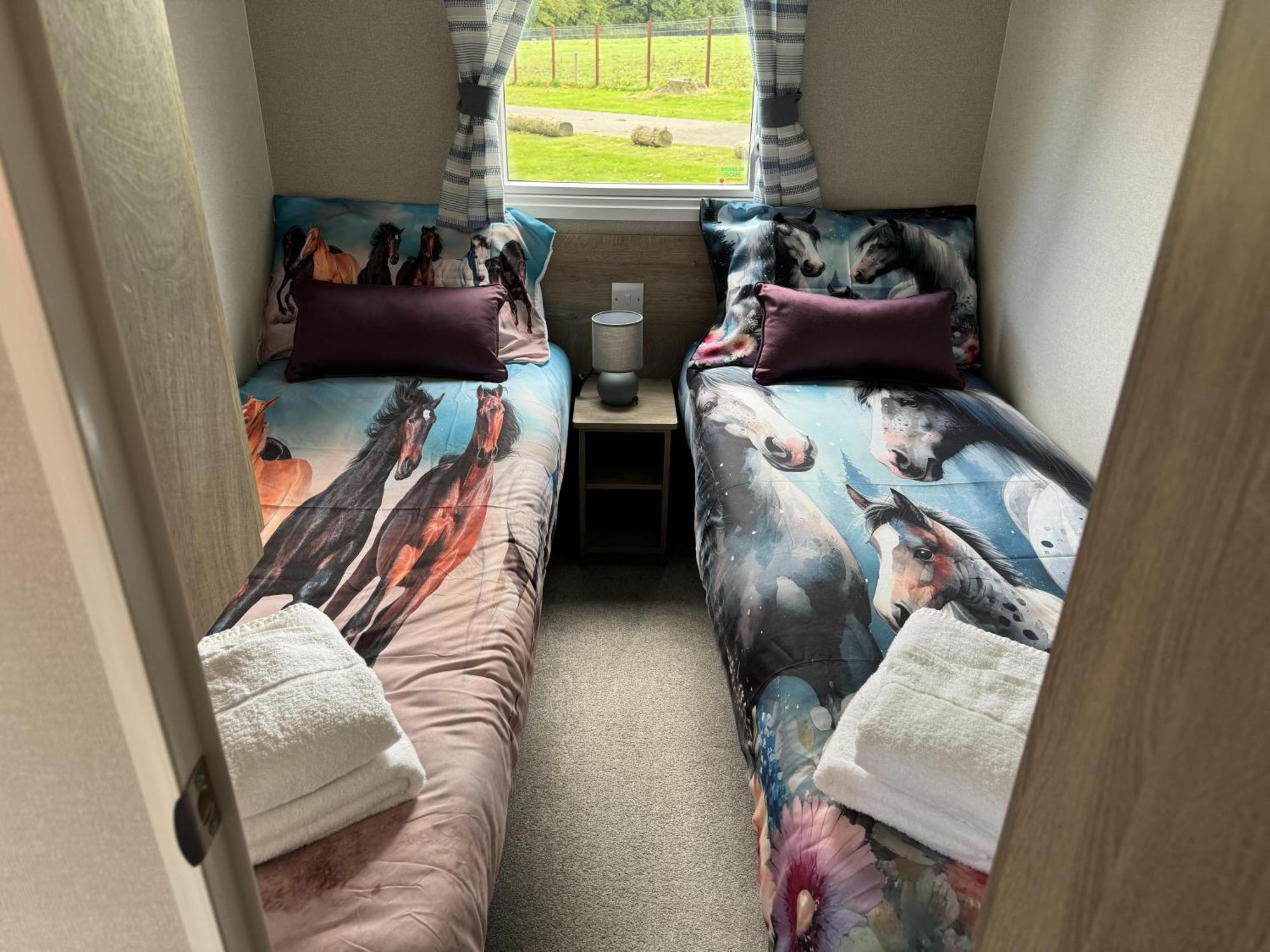 Pony Gate Caravan On Haggerstone Castle West Lawn Berwick Upon Tweed Εξωτερικό φωτογραφία